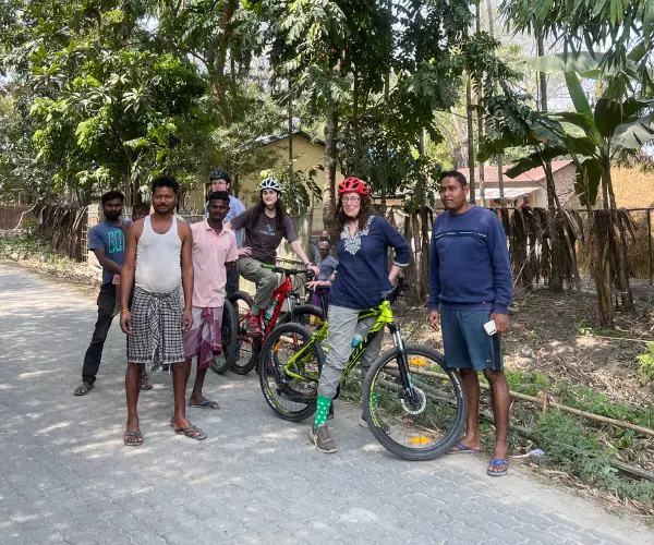 Cycling stop with local hosts in Assam